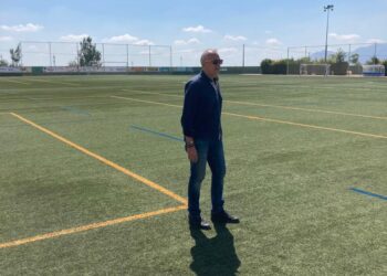 Deportes mejora el alumbrado del campo de fútbol de La Murada