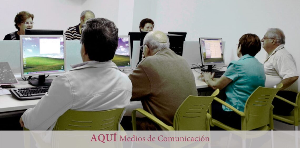 En La Romana comienza un curso de iniciación a la informática para mayores de 50 años