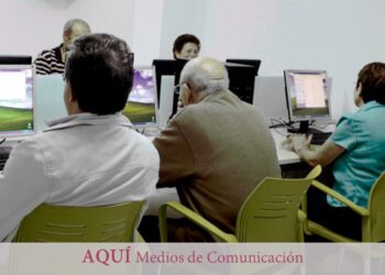 En La Romana comienza un curso de iniciación a la informática para mayores de 50 años