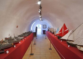 Capa caída en las asociaciones de modelismo marítimo