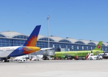 El Gobierno declara la urgente ocupación de terrenos para la ampliación del Aeropuerto