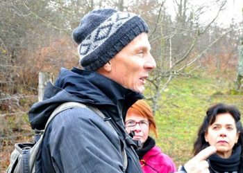 «El nordic walking es mucho más que andar con bastones»