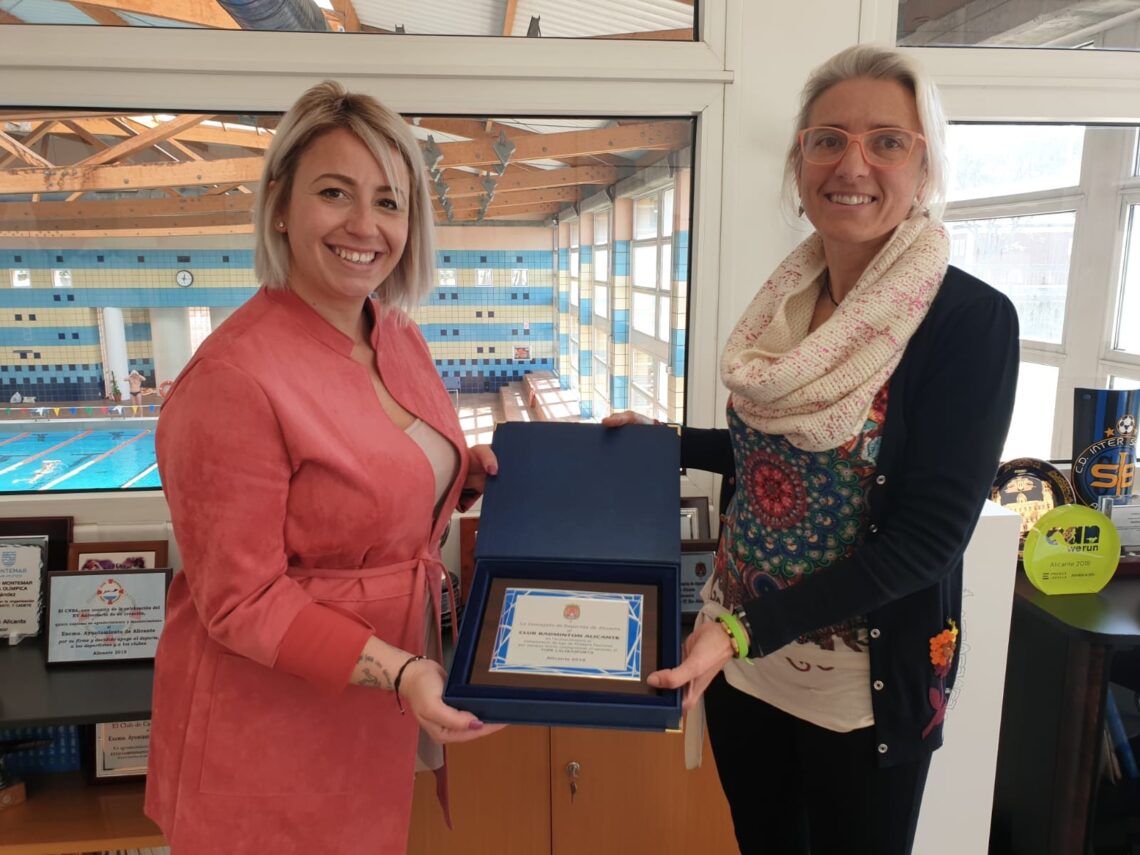 alicante-distincion-al-badminton-marzo-2019