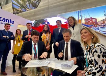 alicante-firma-convenio-aguas-fitur-enero-2020