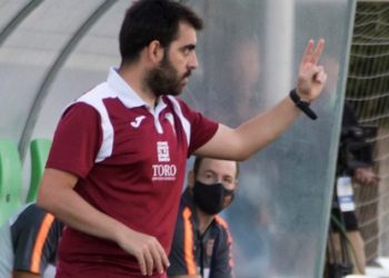 Mario Cartagena renueva como entrenador celeste