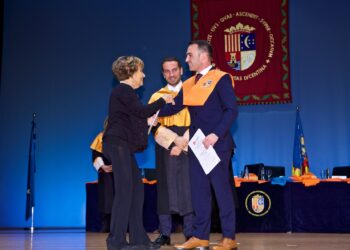 alicante-graduacion-economicas-premios-marzo-2019