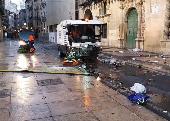 alicante-limpieza-calles-nochevieja-enero-2020-3