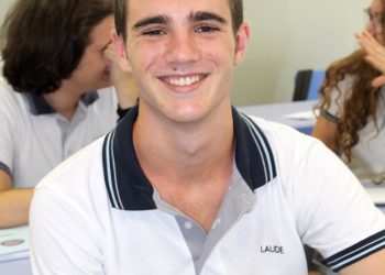 alicante-newton-college-adrian-vicente-alumno-becado-2018-mayo-2019-1