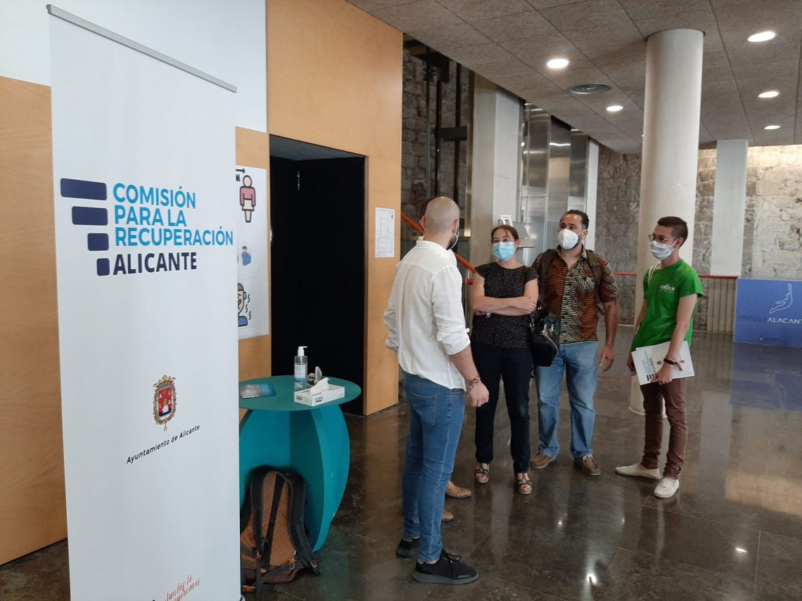 El PSOE pide que se amplíe la representación de las entidades sociales