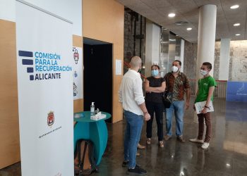 El PSOE pide que se amplíe la representación de las entidades sociales