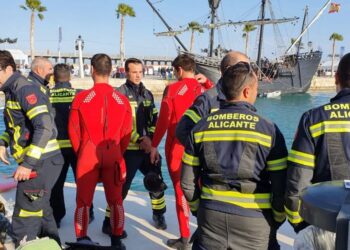 alicante-simulacro-bomberos-puerto-abril-2019-2