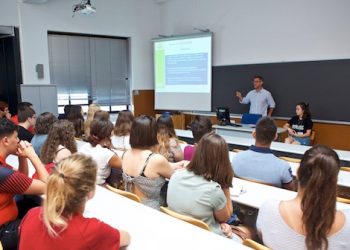 El Programa de Acción Tutorial de la UA se refuerza para asesorar al alumnado