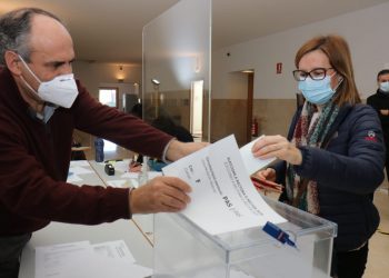 Amparo Navarro gana las elecciones en la Universidad de Alicante