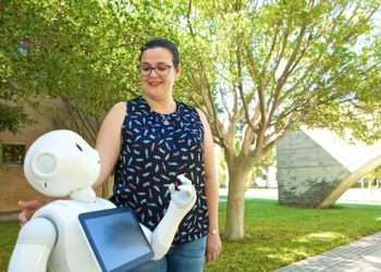 alicante-ua-ester-martinez-galardonada-noviembre-2019-1