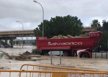 almoradi-salvaorico-trabajo-sellado-cauce-dana-octubre-2019