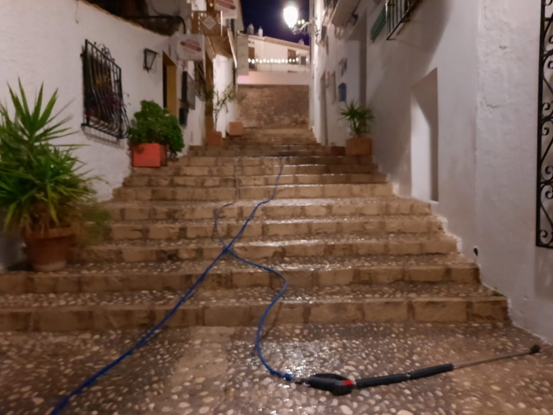 Altea intensifica aún más la desinfección del municipio