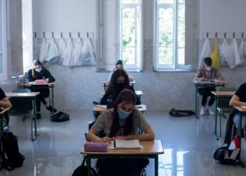 El nuevo curso escolar se acerca con más dudas que certezas
