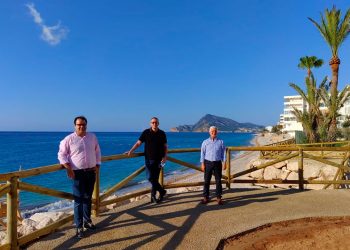 El paro se dispara en Altea enfrentando a gobierno y oposición