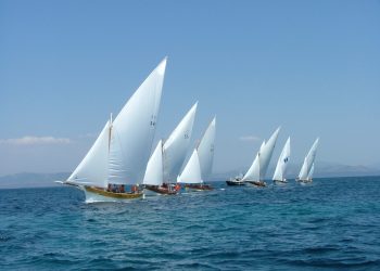 «Navegar en un llaut frente a Altea es un viaje en el tiempo»