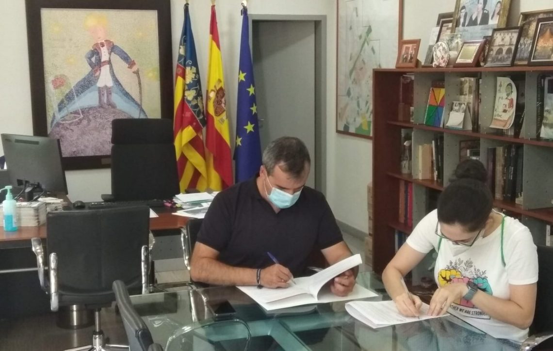 El ayuntamiento destina 3.600 euros al Club bádminton Aspe