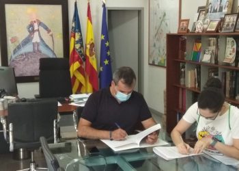 El ayuntamiento destina 3.600 euros al Club bádminton Aspe