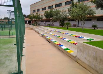 Aspe mejora las zonas peatonales y de gradas de sus instalaciones