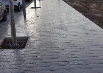 Mantenimiento realiza mejoras de accesibilidad en las aceras de diferentes vías públicas