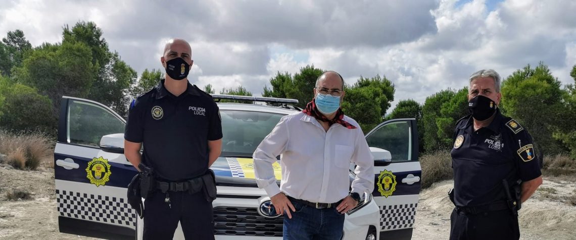 Benejúzar estrena coche de la Policía