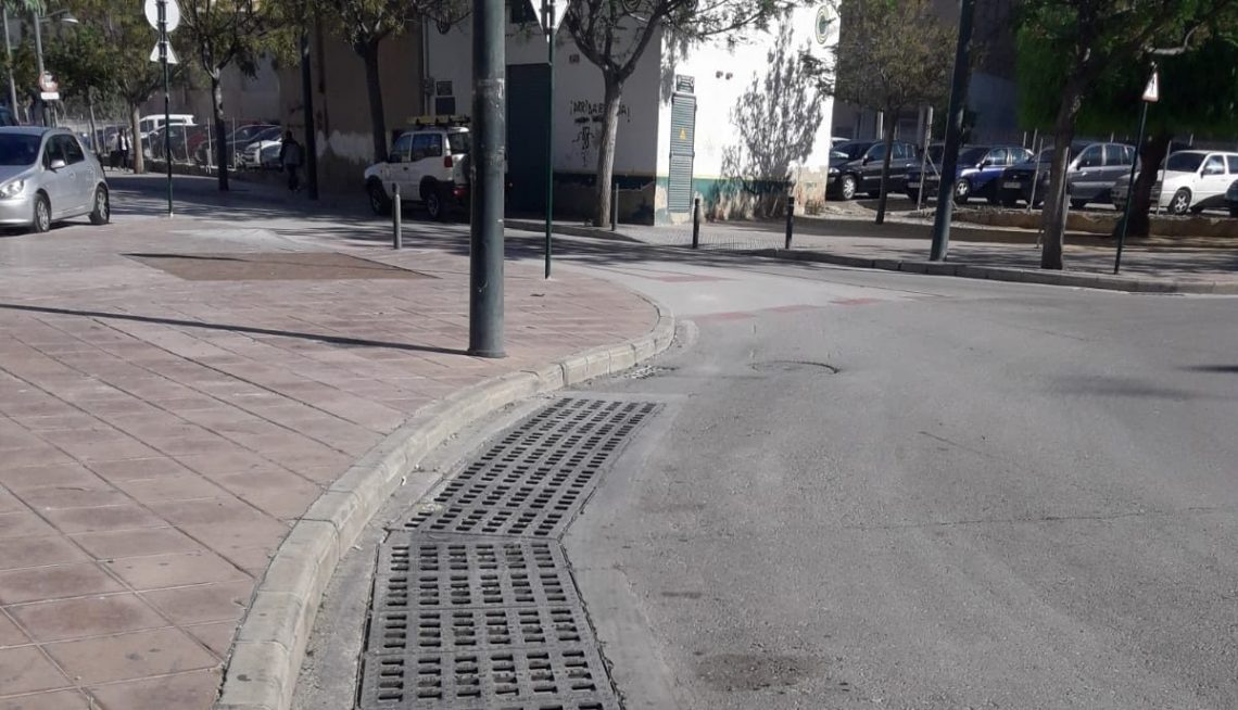 Adjudicado el servicio de mantenimiento y limpieza de los imbornales de Crevillent