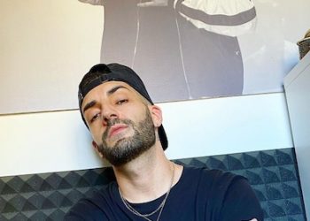 «Empecé a los dieciséis años a hacer música por terapia»