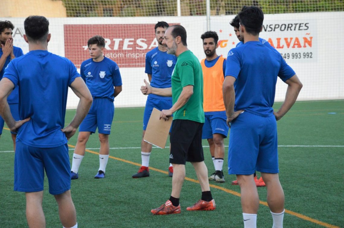 crevillent-jose-antonio-gomis-entrenador-futbol-septiembre-2019
