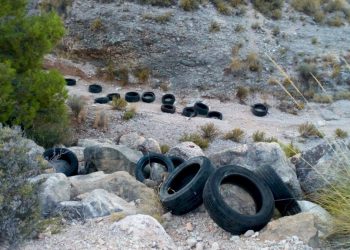 Detenidos los autores de los vertidos de ruedas en parajes naturales de Crevillent