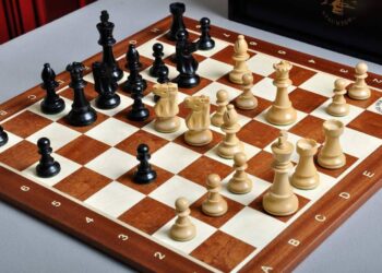 Educación pone en marcha talleres de ajedrez en los centros educativos de Crevillent