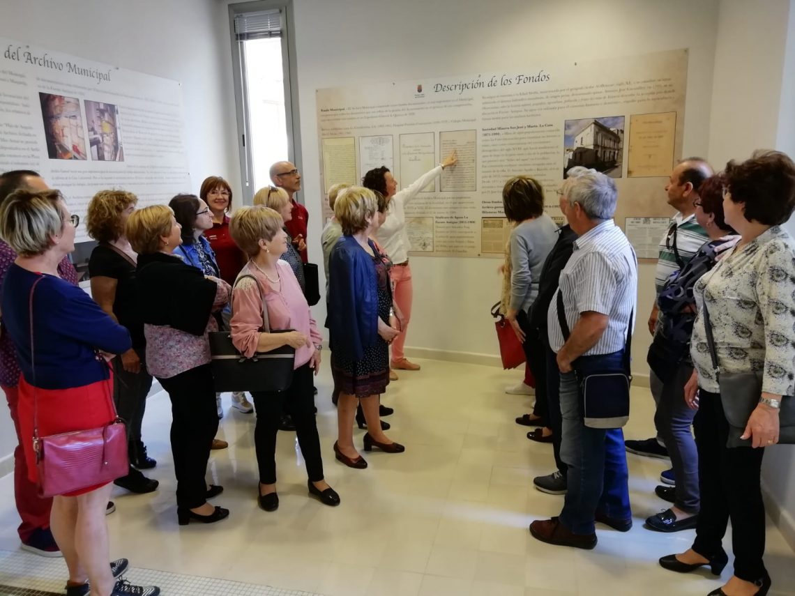 El Taller de Empleo “Villa de Crevillent” ponen en marcha visitas guiadas al Archivo