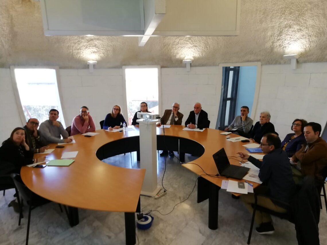 crevillente-consejo-rector-ateneo-reunion-con-secretario-autonomico-cultura-marzo-2019