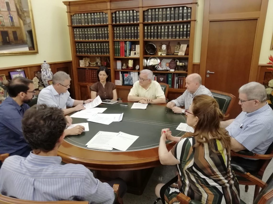 crevillente-firma-casal-festero-convenio-ayuntamiento-festeros-junio-2019