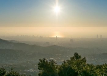 curiosidades-bruma-de-contaminacion-sobre-barcelona-febrero-2020