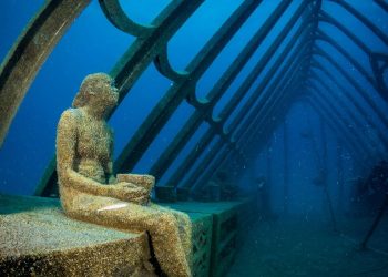 Un parque de esculturas subacuáticas en la Gran Barrera de Coral