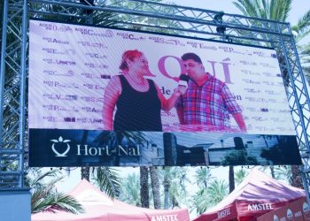 desde-la-pantalla-gigante-pudieron-seguirse-todas-las-entrevistas