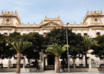 La Diputación mantiene la suspensión de actividades en los Jardines del Palacio por prevención ante la Covid-19