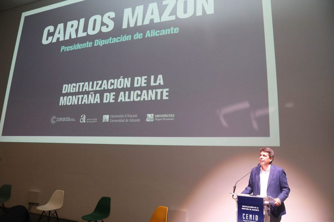 Mazón: «Alicante se convierte en la primera provincia de España con más kilómetros digitalizados»