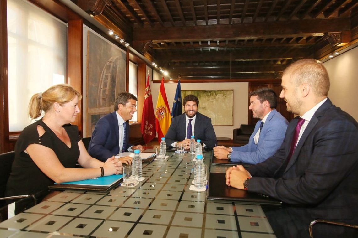 diputacion-carlos-monzo-visita-presidente-de-murcia-agua-agosto-2019