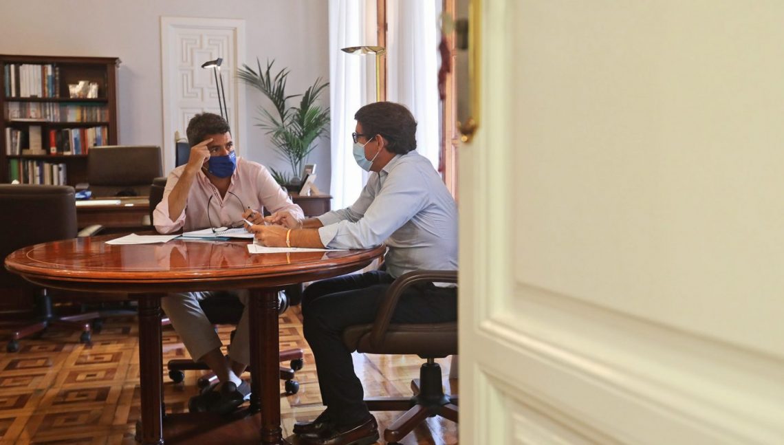 La Diputación incorpora cláusulas en la contratación para favorecer el empleo de personas con discapacidad