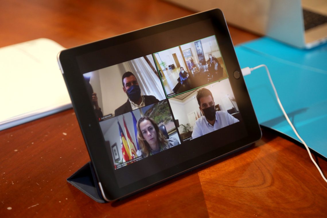 La Diputación de Alicante y la de Málaga se alían para impulsar el turismo