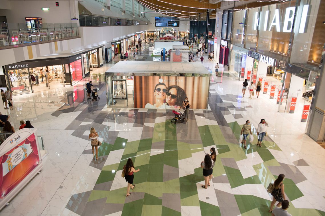 El centro comercial L’Aljub de Elche se renueva para ofrecer una mejor experiencia al cliente
