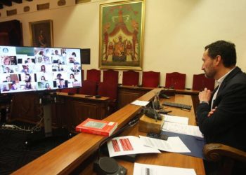 elche-carlo-gonzalez-reunion-mayo-2020-2