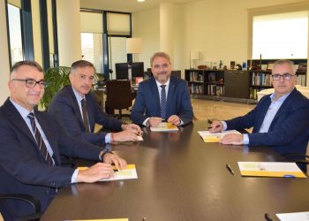 La UMH refuerza su colaboración con Hidraqua y sus empresas participadas