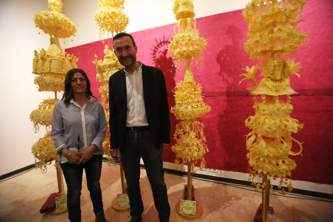 elche-concurso-palma-blanca-ganadora-artesania-1-abril-2019