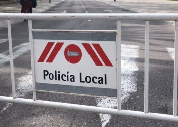 La Policía Local informa del corte de calle Corredora y Avda. Juan Carlos I