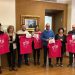 elche-entrega-camiseta-y-dorsal-carrera-contra-el-cancer-de-mama-noviembre-2019-2